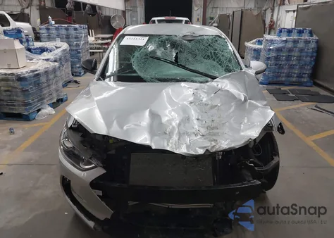 2018 Hyundai Elantra Se z USA, uszkodzony, nr VIN 5NPD74LF9JH402642